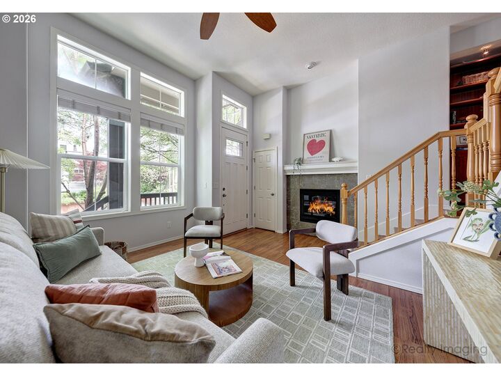 Property Photo: 1132 SE Linn St OR 97202