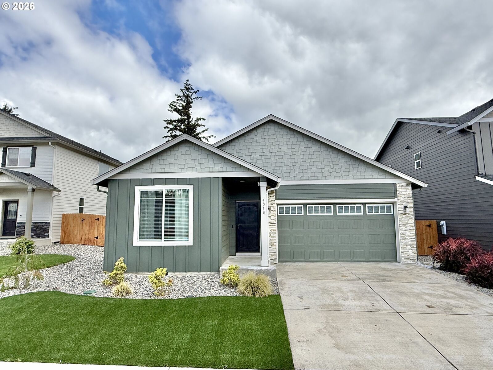 Property Photo:  5218 NE 43rd Cir  WA 98661 