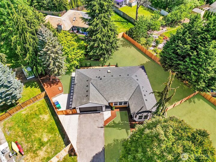 Property Photo:  16103 E Shore Drive  WA 98087 