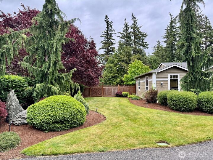 Property Photo:  1165 W Axton Road  WA 98248 