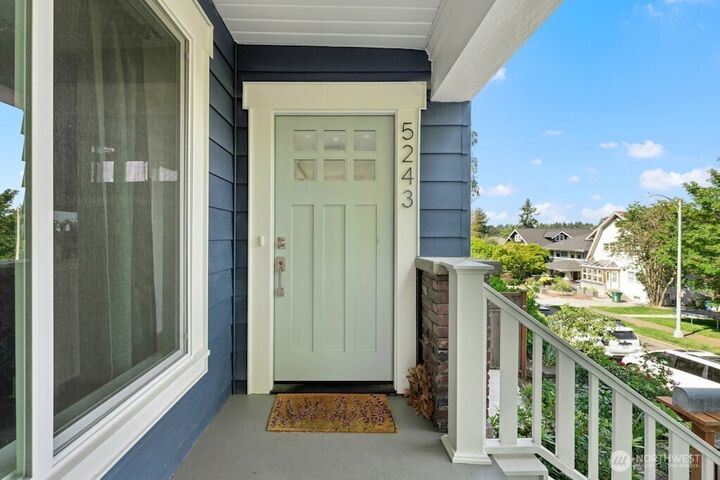 Property Photo: 5243 19th Avenue NE WA 98105
