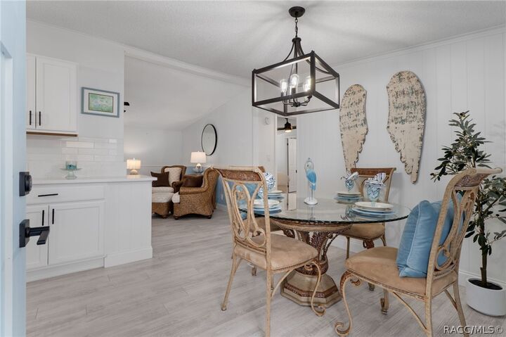 Property Photo:  4190 E Lake Park Drive  FL 34442 