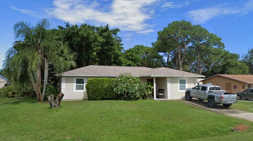 Property Photo: 1110 Barber Street FL 32958