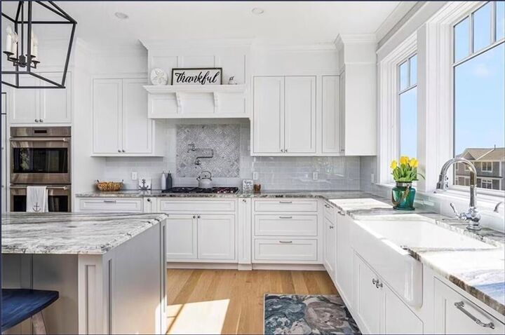 Property Photo:  154 Saltaire Avenue  RI 02882 
