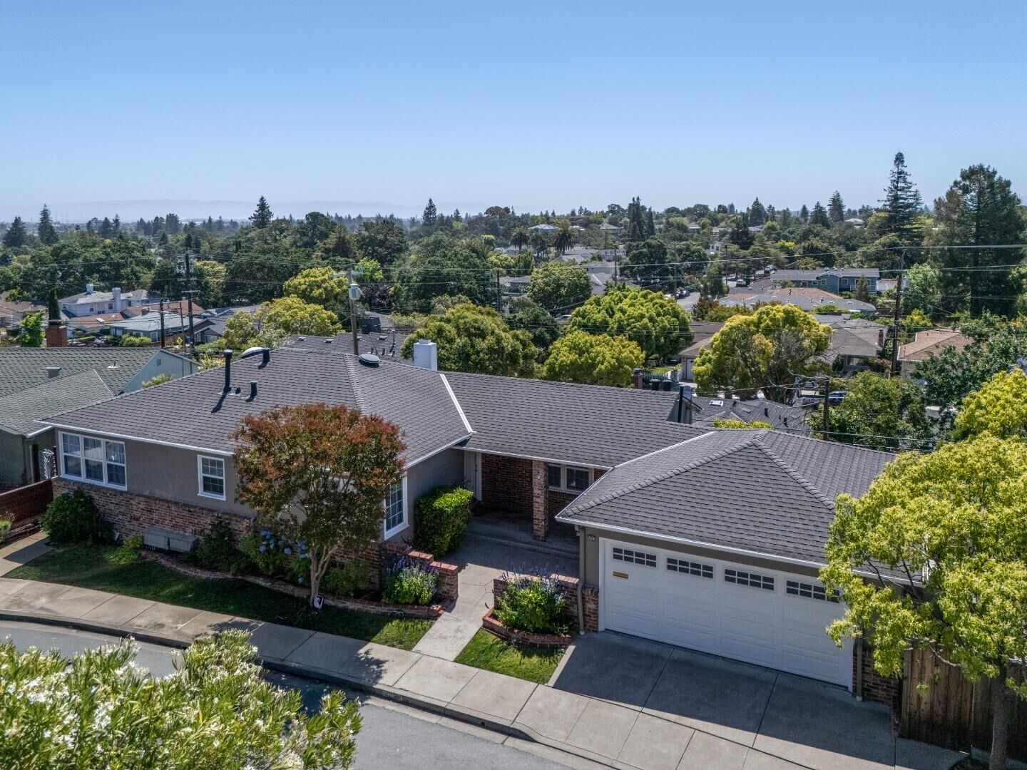 Property Photo:  1029 Lupin (Lower) Way  CA 94070 
