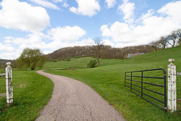 Property Photo: 27538 County Hwy Dd WI 53581