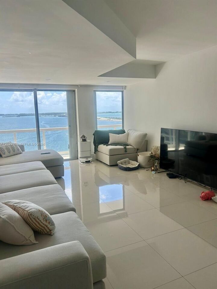 Property Photo:  2451 Brickell Ave 16J  FL 33129 