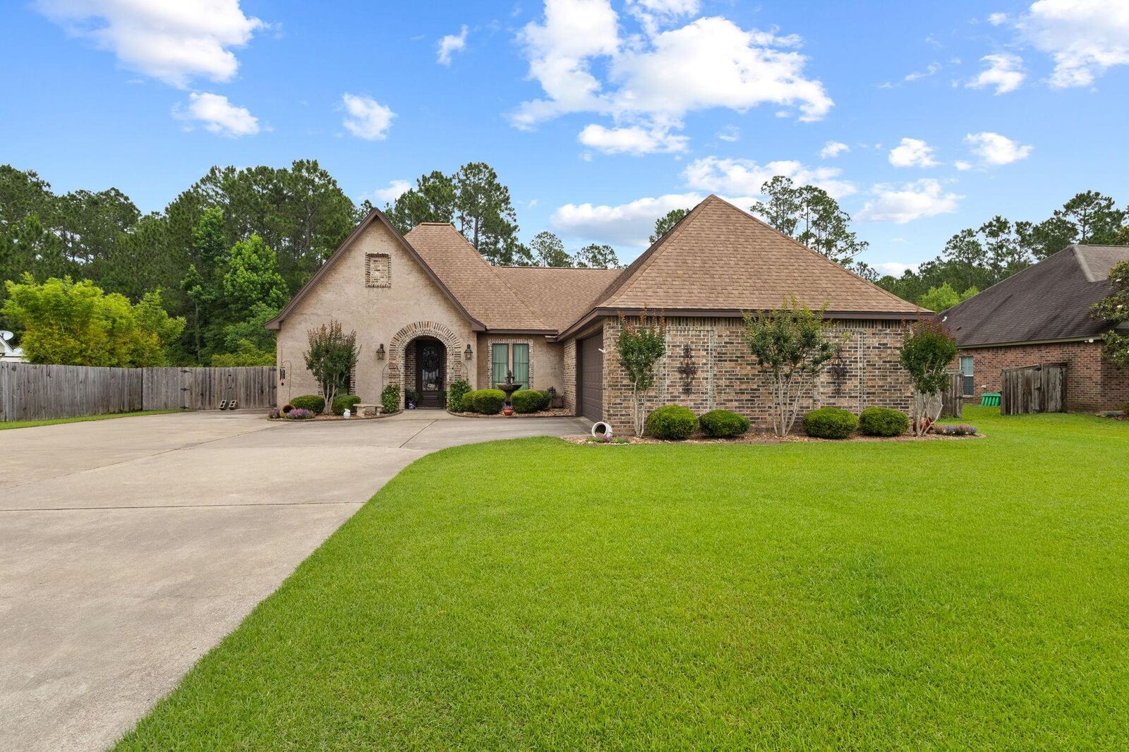 Property Photo:  6625 Wedgewood Dr.  TX 77657 