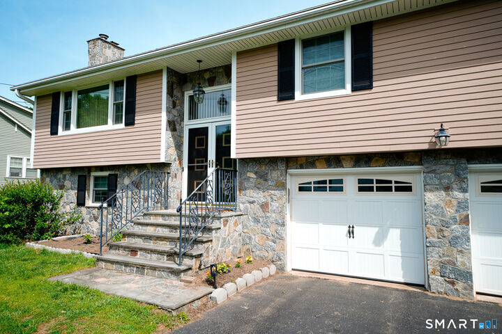 Property Photo:  40 Orchard Street  CT 06001 