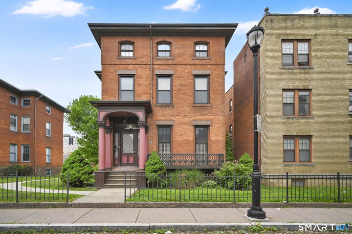 Property Photo: 33 Congress Street C CT 06114