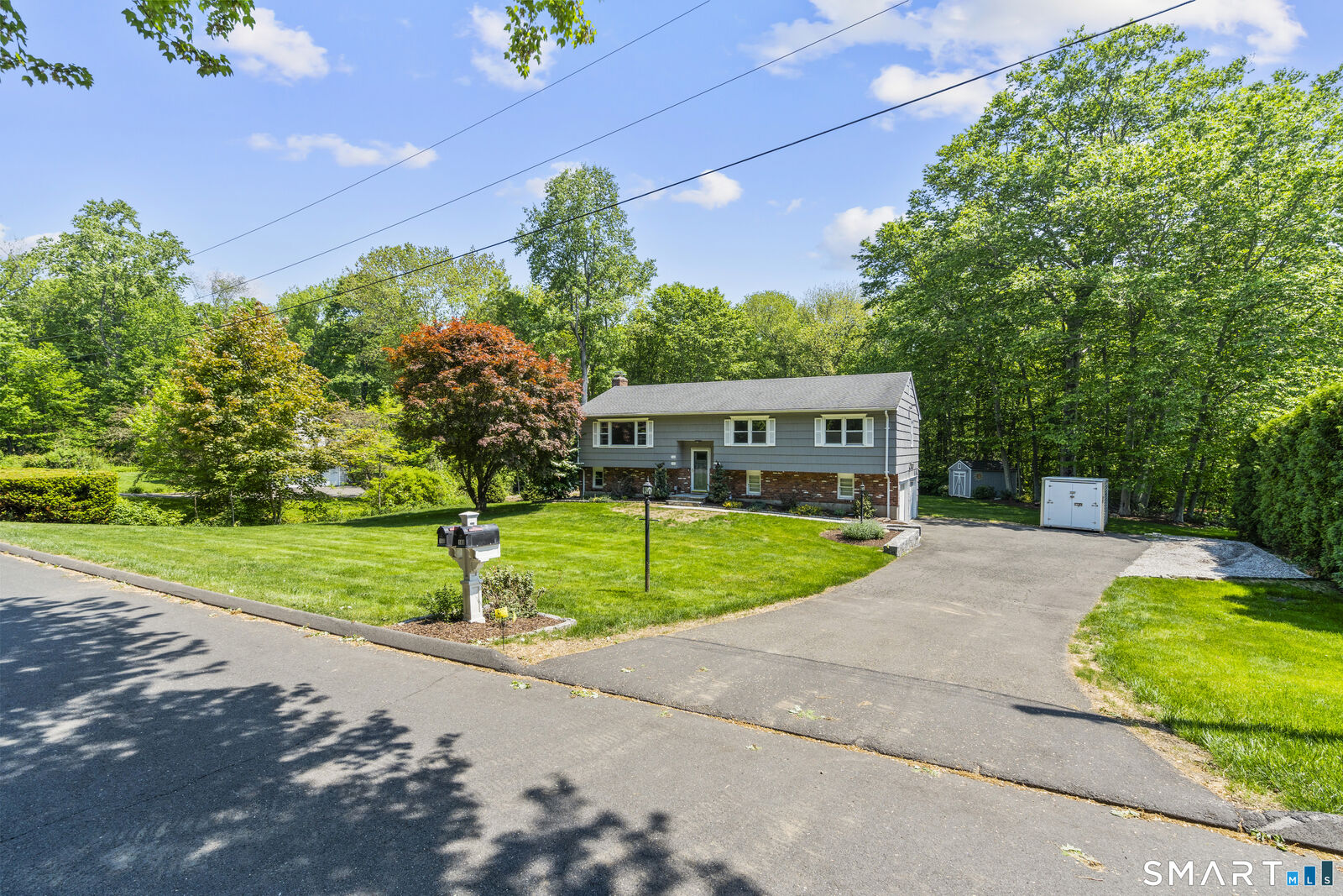 Property Photo:  148 Osborn Lane  CT 06468 