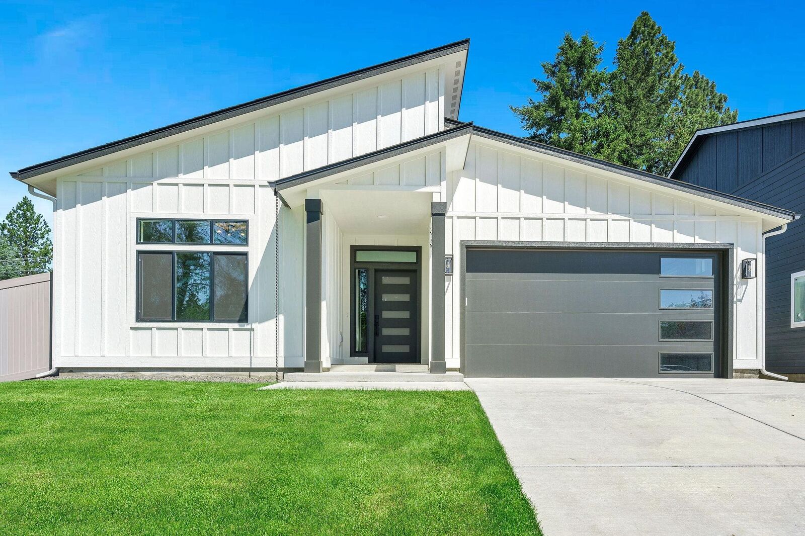 Property Photo:  3137 E 36th Ave  WA 99223 