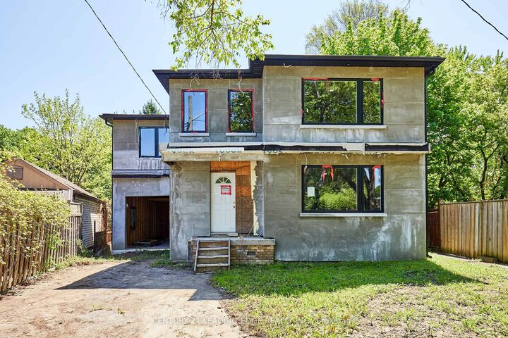 Property Photo:  213 Phyllis Avenue  ON M1M 1Y9 