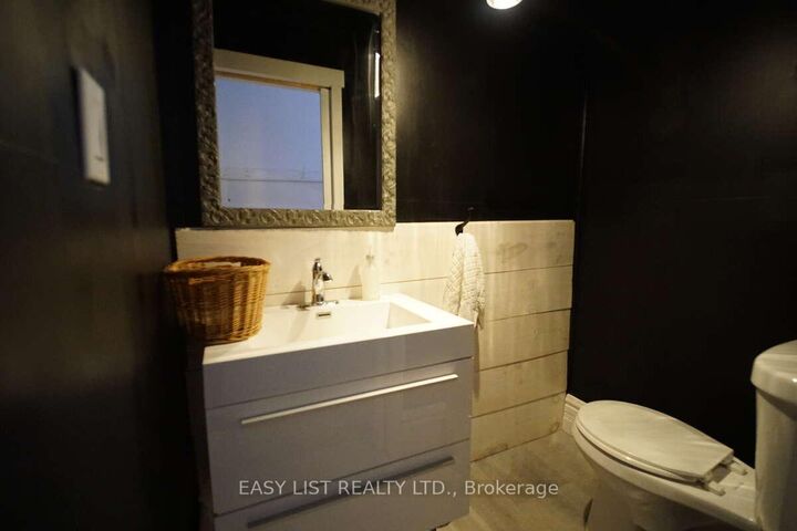 79 Brock Road S — photo 1