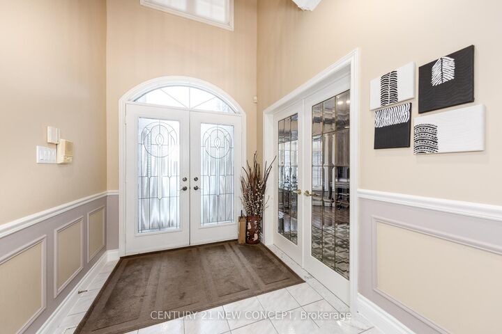 Property Photo:  38A Avonlea Place  ON L4B 3N8 