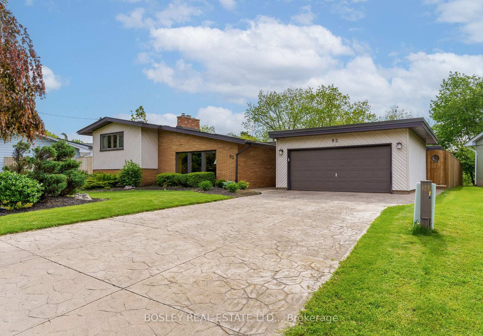 Property Photo:  93 Riverview Boulevard  ON L2T 3M3 