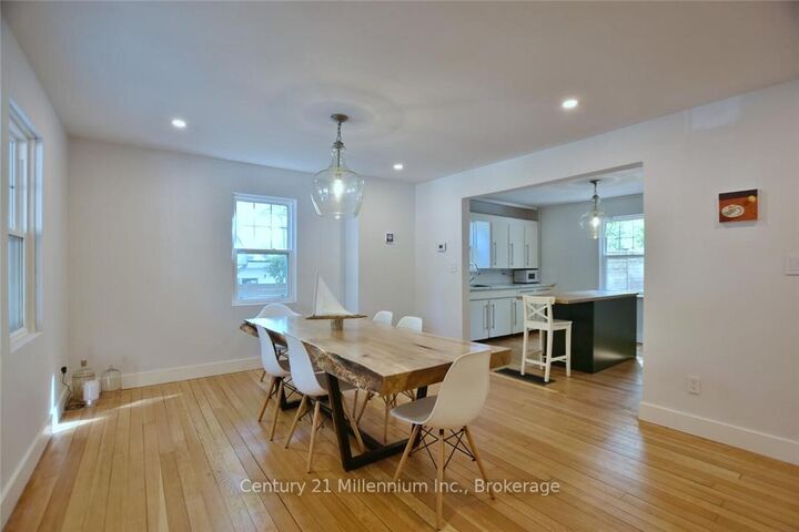 Property Photo: 85 Glenwood Drive ON L9Z 2K5