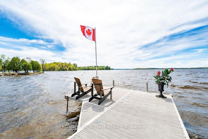Property Photo: 437 Island View Drive ON K0J 1X0