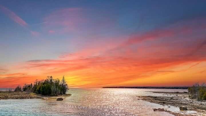 Property Photo: 41 Boyds Harbour Loop ON N0H 1W0