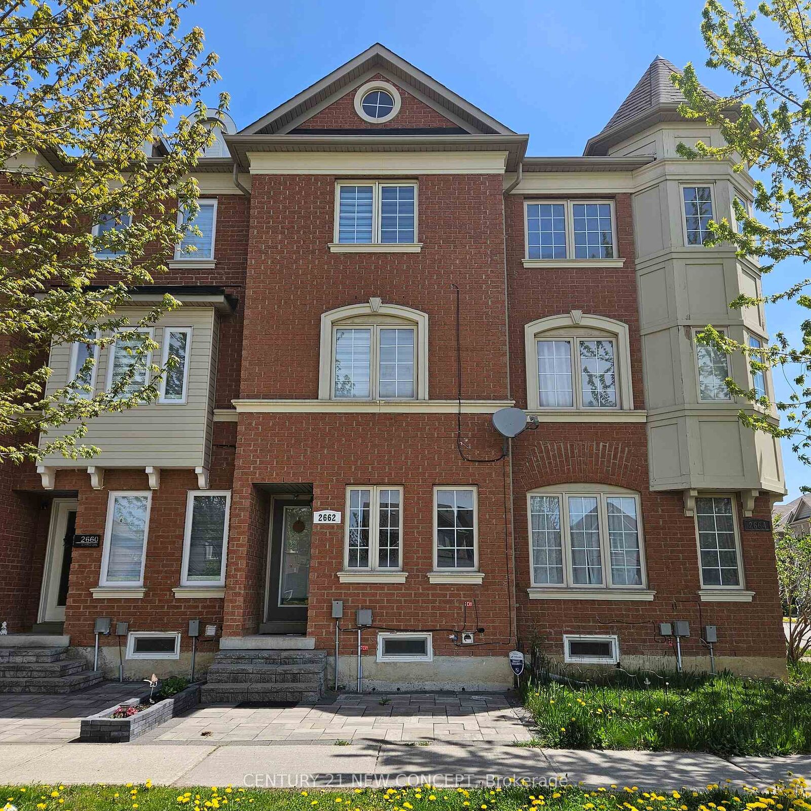 Property Photo:  2662 Bur Oak Avenue  ON L6B 1J1 