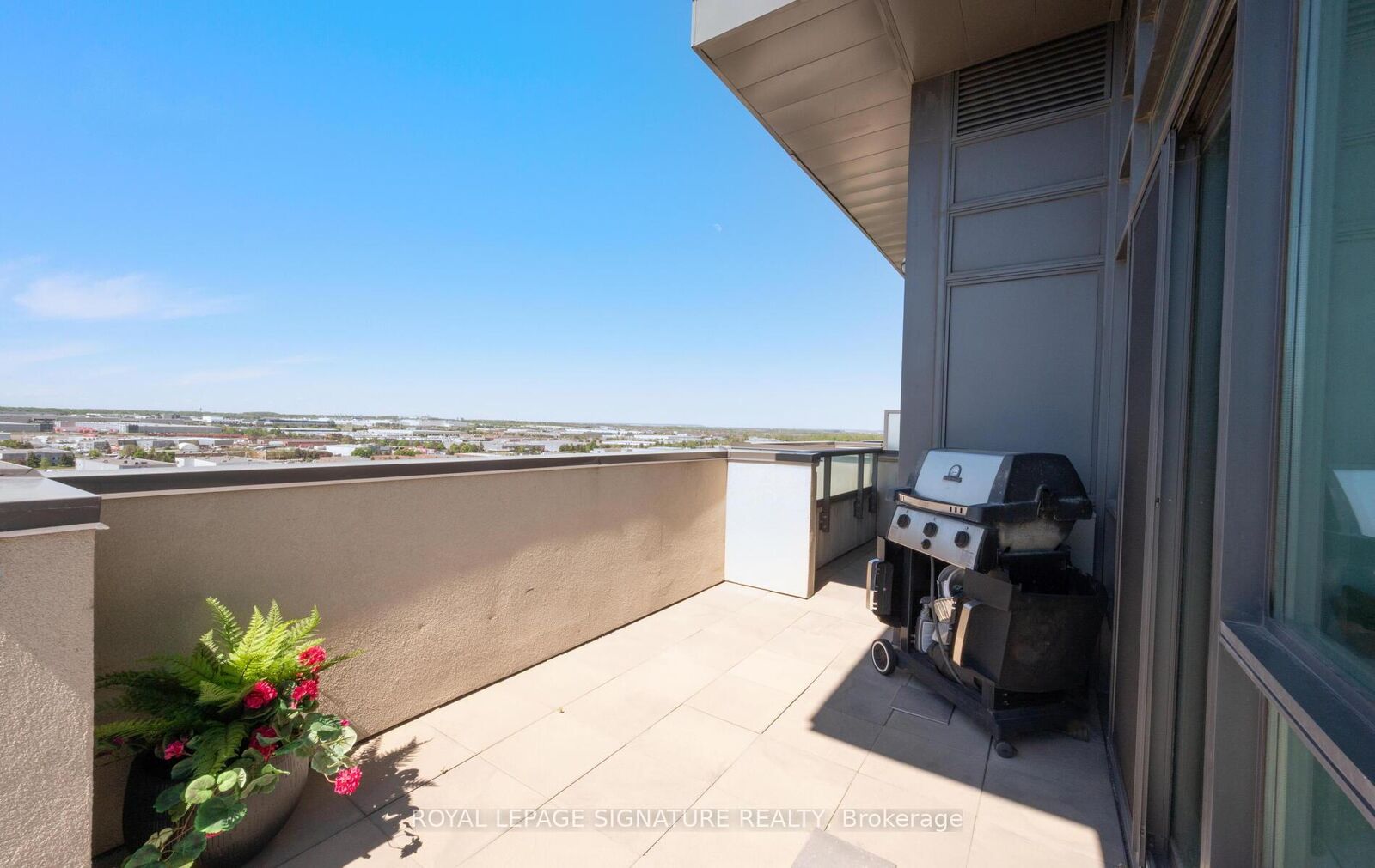 Property Photo: 55 Yorkland Boulevard Ph1202 ON L7A 0A1