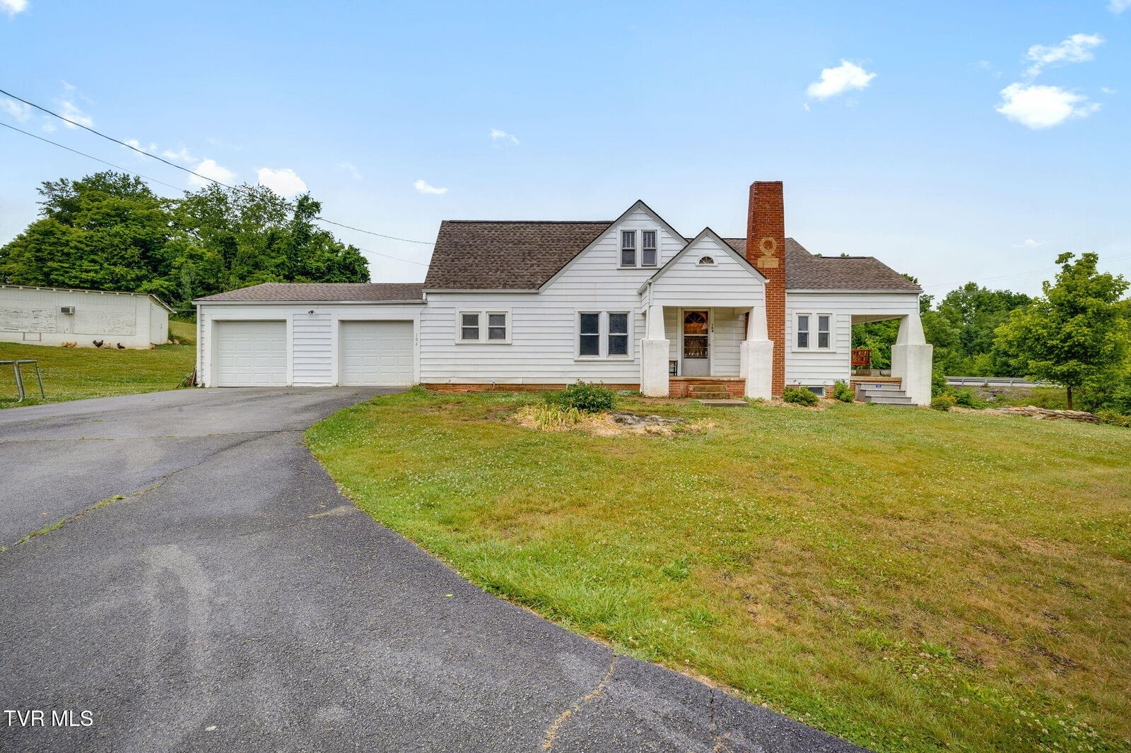 Property Photo:  104 Pond Springs Road  TN 37664 
