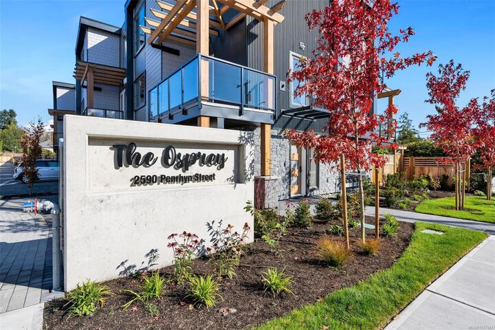 Property Photo: 2590 Penrhyn St #2 BC V8N 1G3