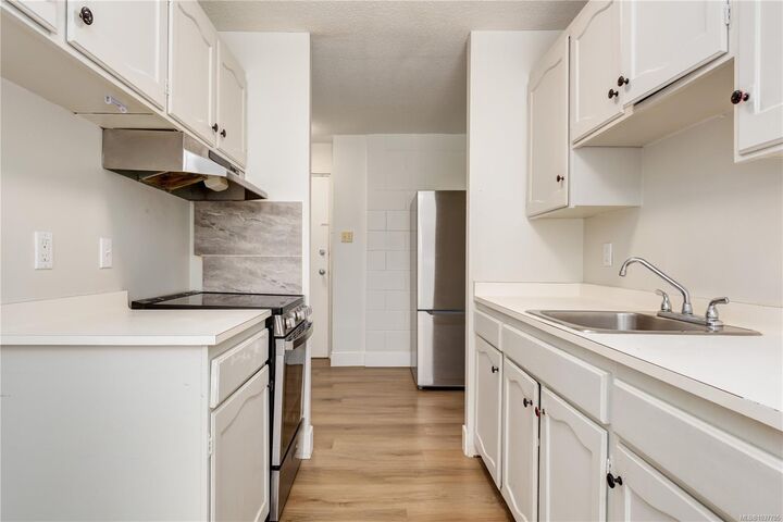 Property Photo: 995 Bowen Rd #3107 BC V9R 2A4
