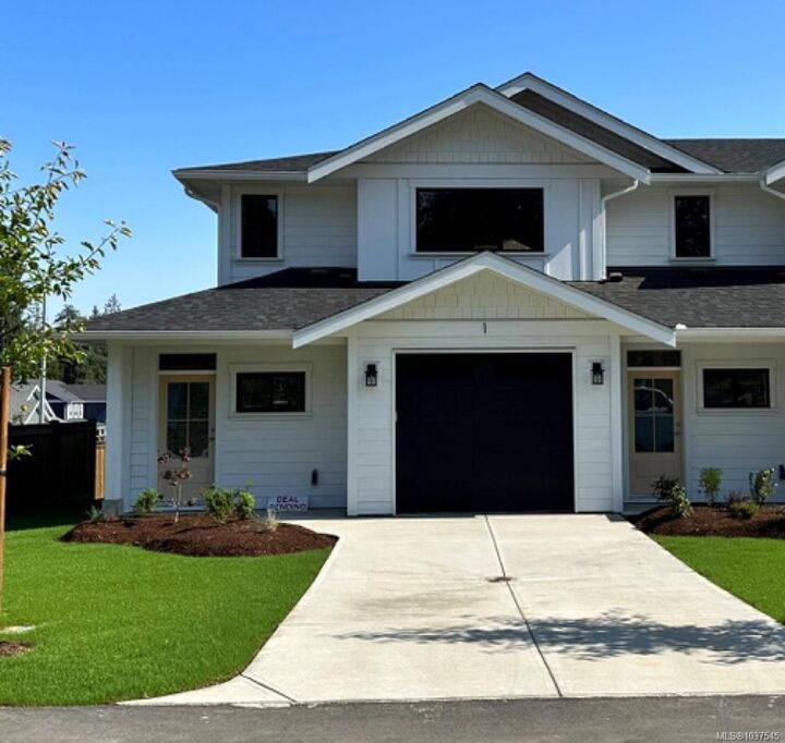 Property Photo: 2580 Brookfield Dr #201 BC V9N 0J8