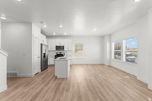Property Photo: 891 N 1120 E UT 84660