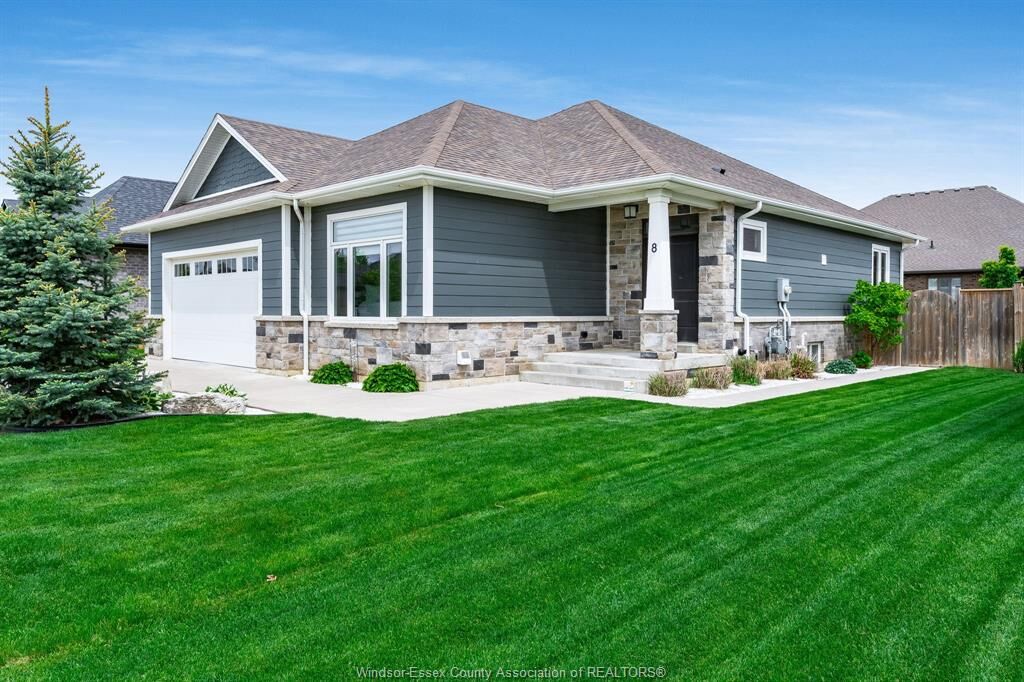 Property Photo: 8 Wisteria Lane ON N9Y 0E3