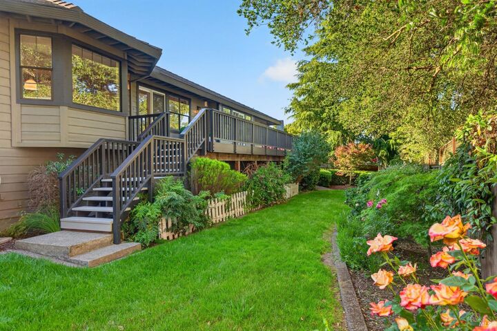 Property Photo:  18 Clement Court  CA 94558 