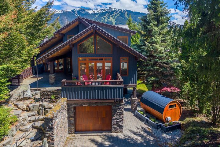 Property Photo: 6260 Bishop Way BC V8E 0C6