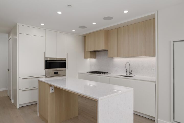 Property Photo: 7433 Cambie Street 2501 BC V6P 0J8