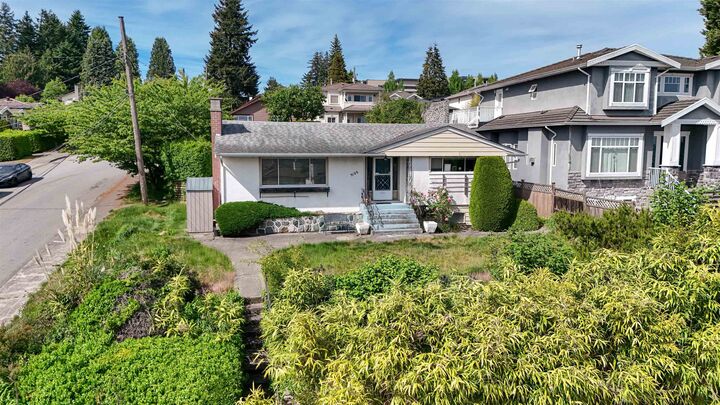 5105 McKee Street — photo 1