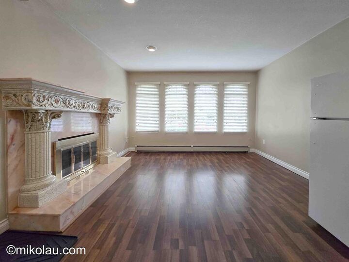 Property Photo:  377X Burke Street  BC V5H 1A4 