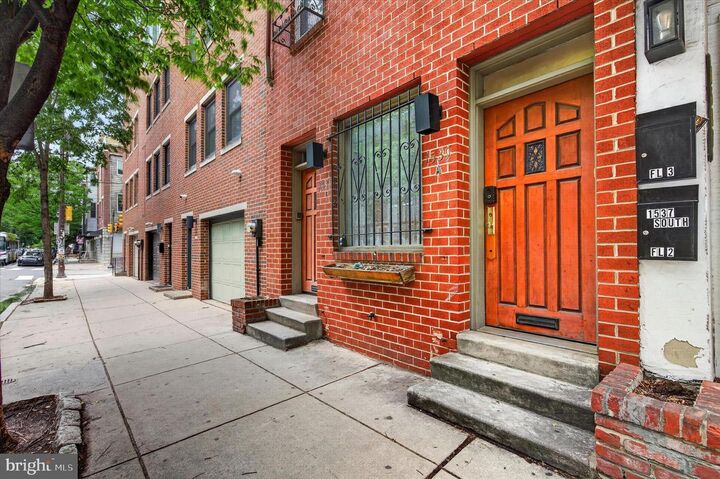 Property Photo: 1539 South Street PA 19146