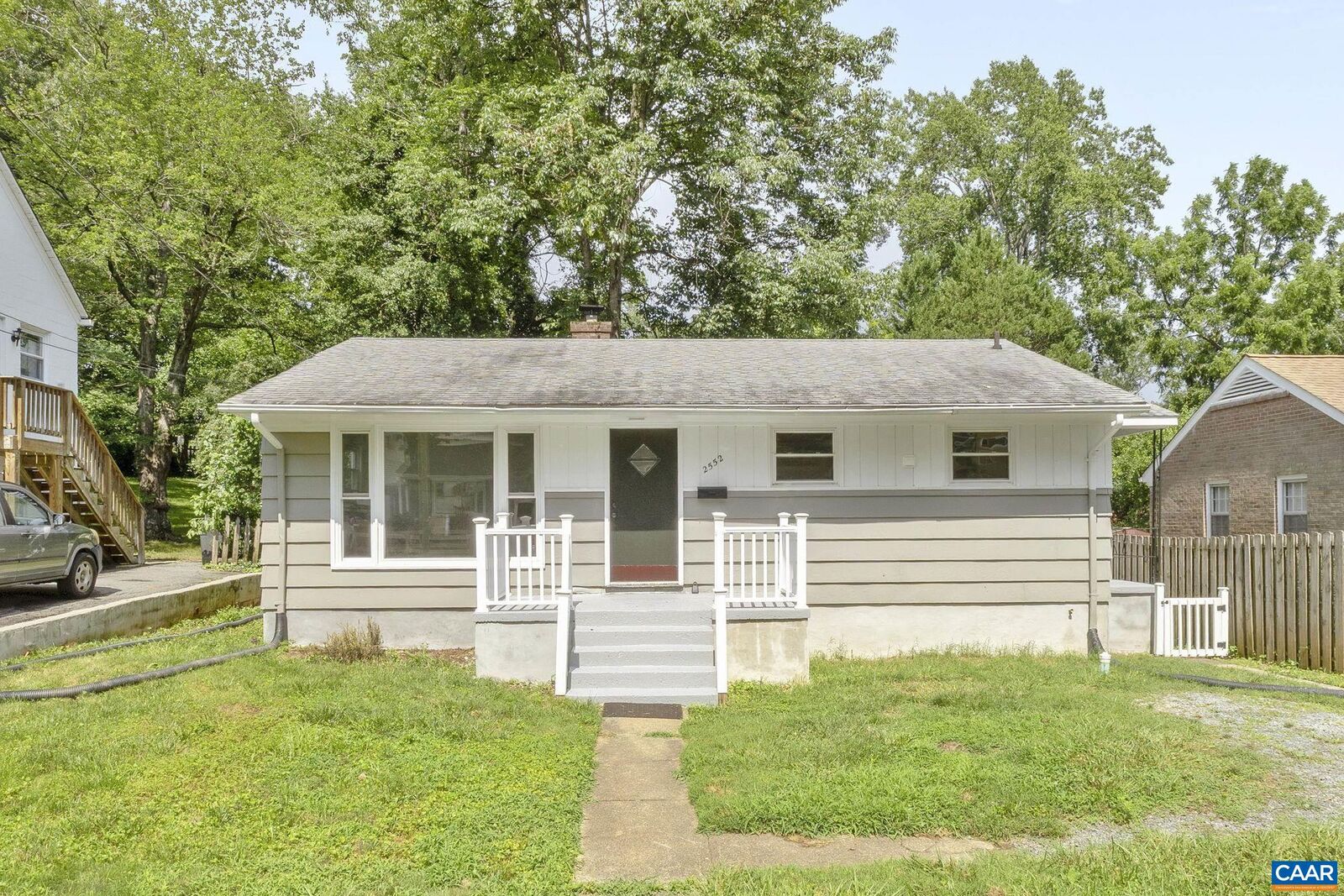 Property Photo:  2552 Woodland Dr  VA 22903 