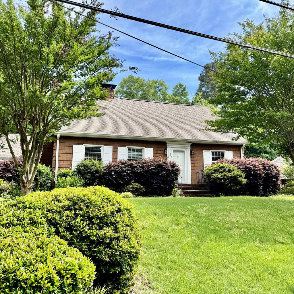 Property Photo:  929 Hardwick Circle  GA 30720 