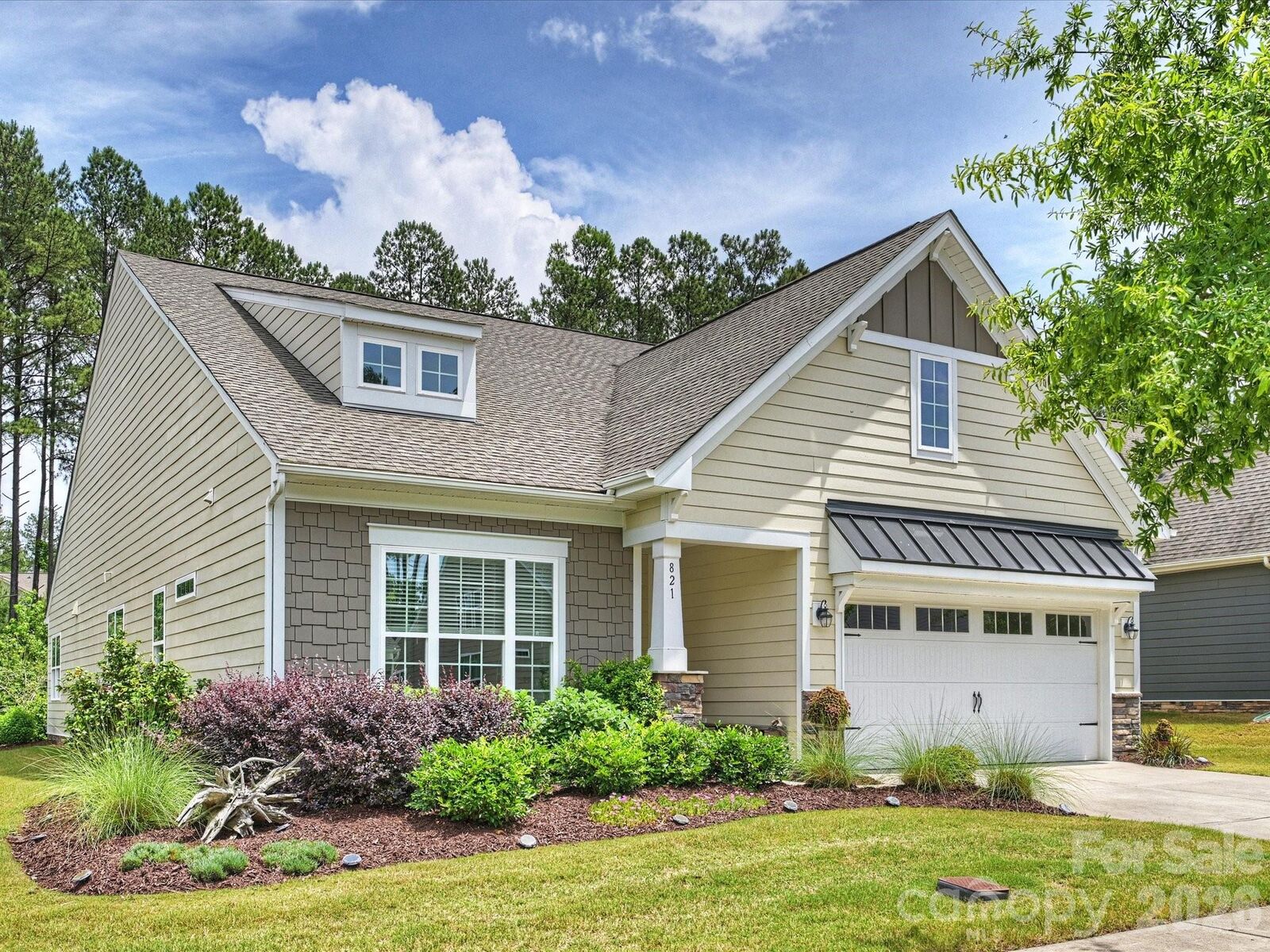 Property Photo: 821 Botticelli Court NC 28120