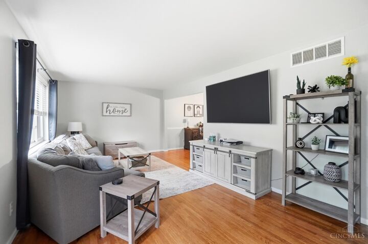 Property Photo:  1728 Rockhurst Lane  OH 45255 