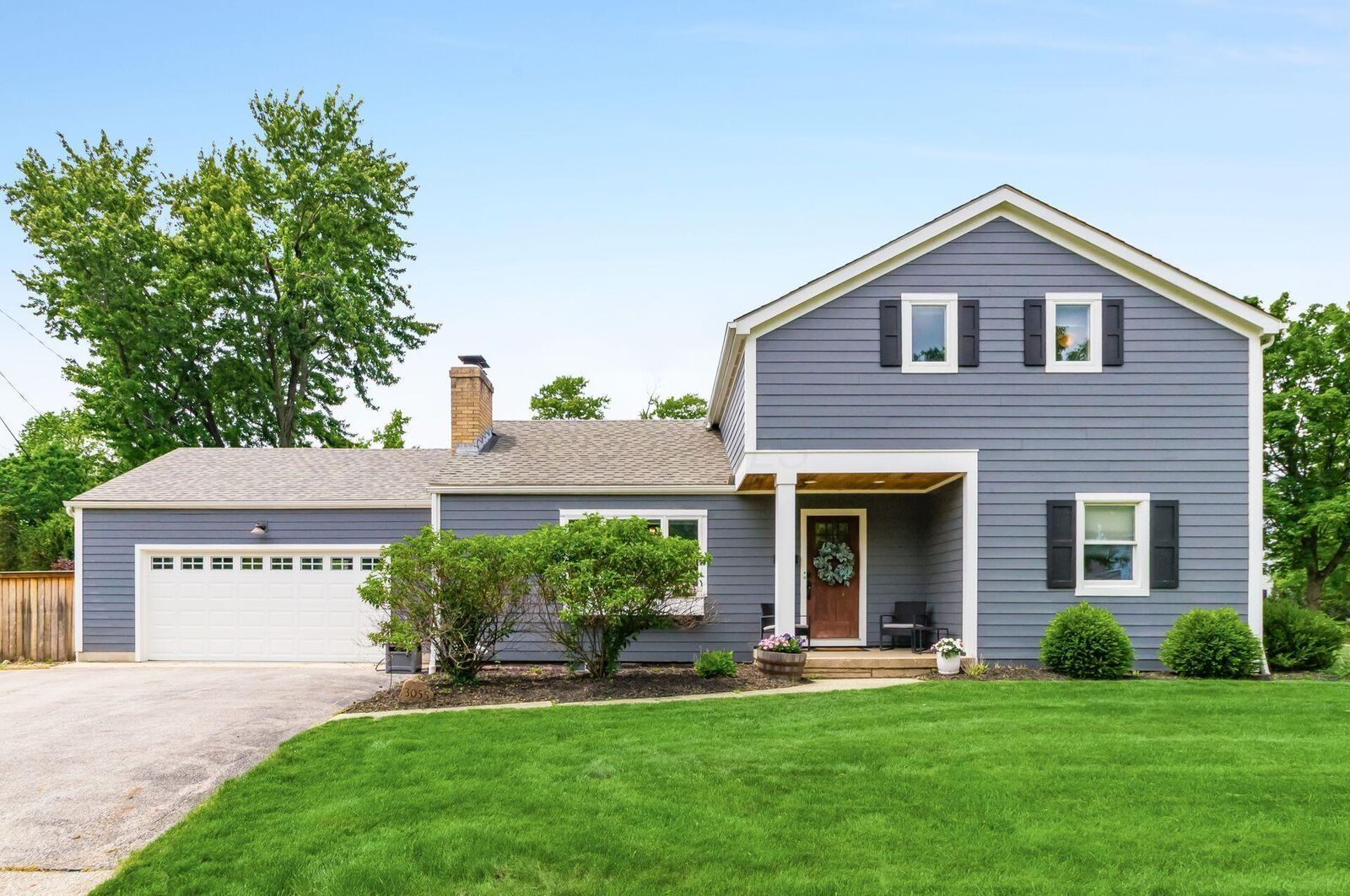 Property Photo:  3055 Tremont Road  OH 43221 
