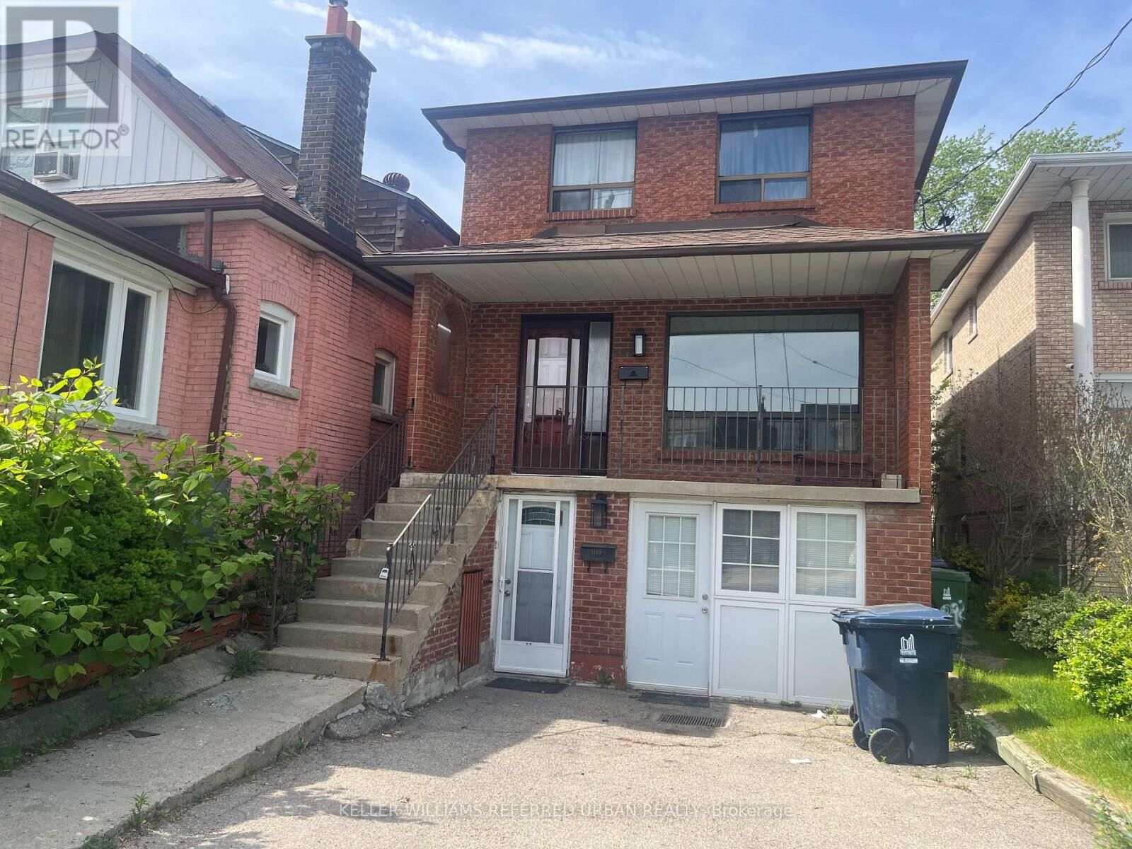 Property Photo:  222 Mortimer Avenue Main  ON M4J 2C5 