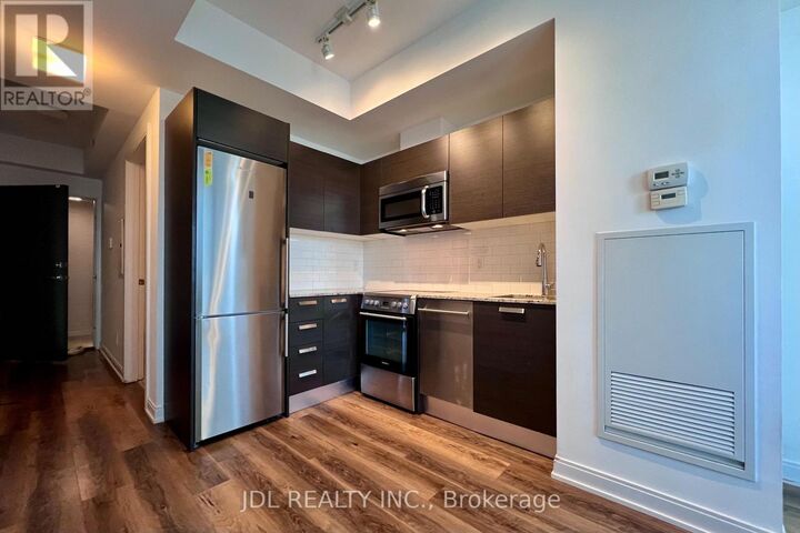 Property Photo:  42 Charles Street East 2803  ON M4Y 1N3 