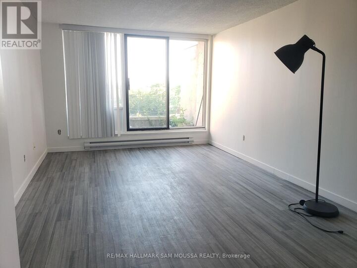 Property Photo:  1177 Belanger Avenue 413  ON K1H 8N7 
