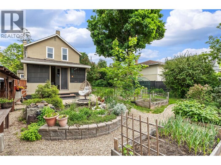 3002 25 Street — photo 1