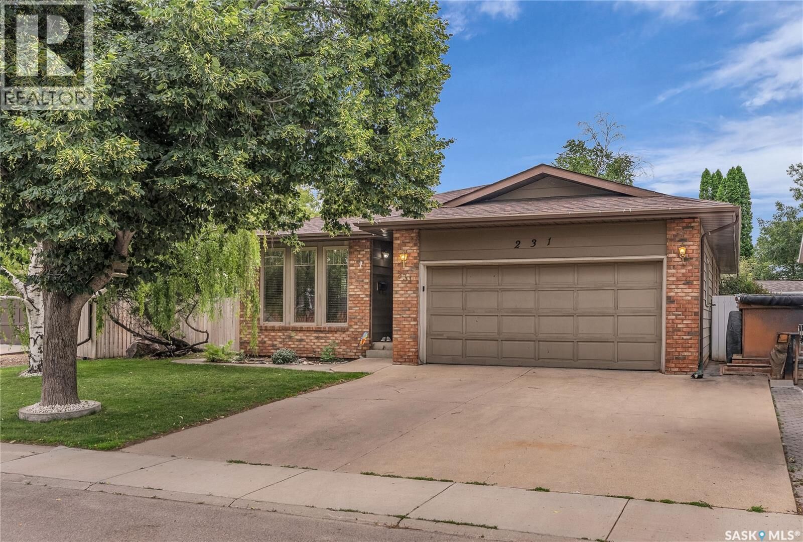 Property Photo: 231 Benesh Crescent SK S7K 6L5