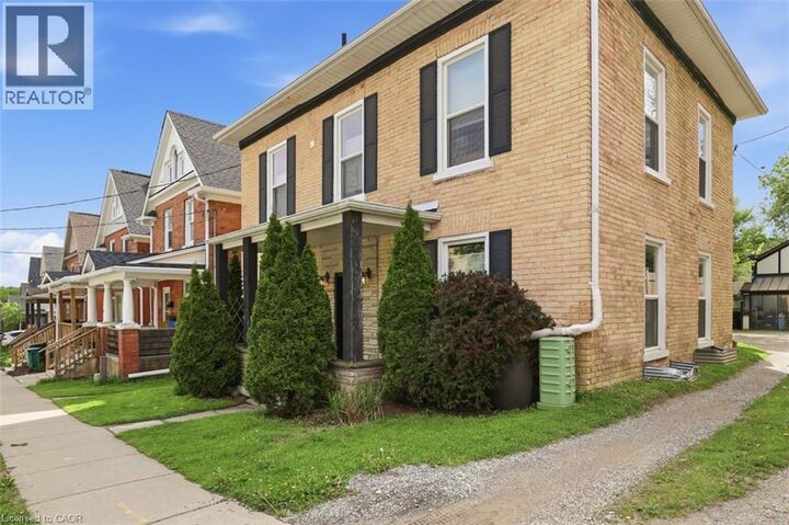 Property Photo:  53 South Eby Street South  ON N2G 3K9 