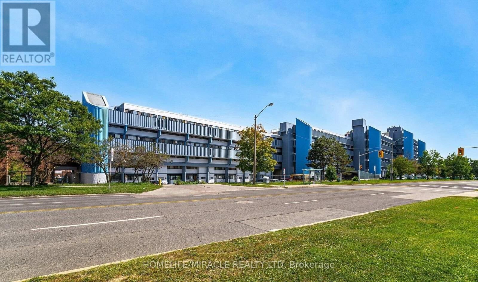 Property Photo: 4673 Jane Street 517 ON M3N 2L1