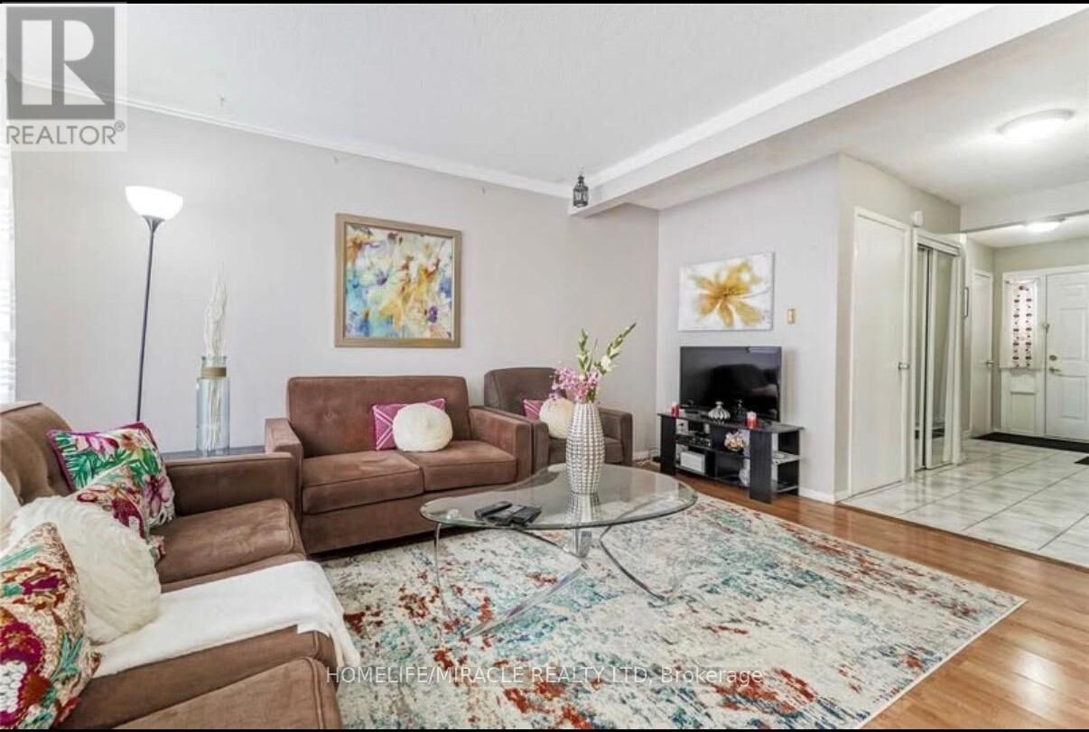 Property Photo:  22 Sandringham Court  ON L6T 3Z3 
